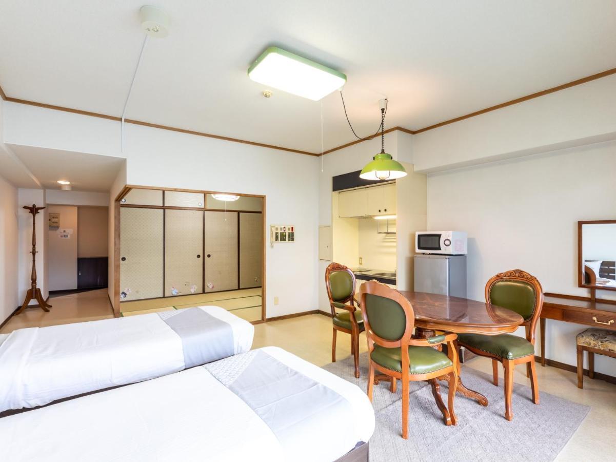 Oyo Hotel Miyajima Inn Hourainosato Hiroshima Itsukushima Bagian luar foto